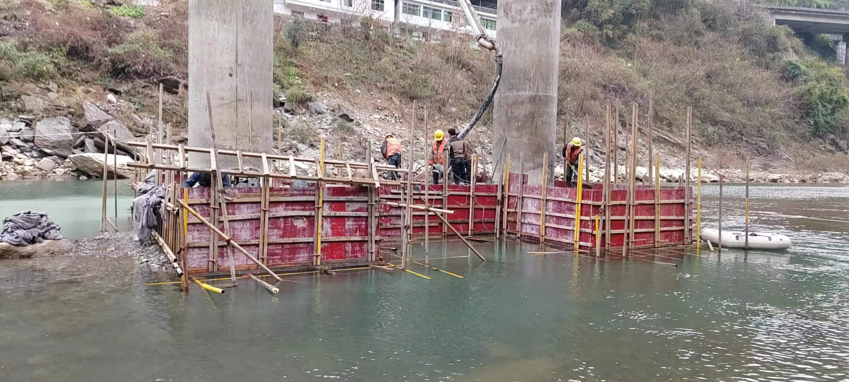 西安水利工程施工中堤坝渗漏原因以及防渗加固技术